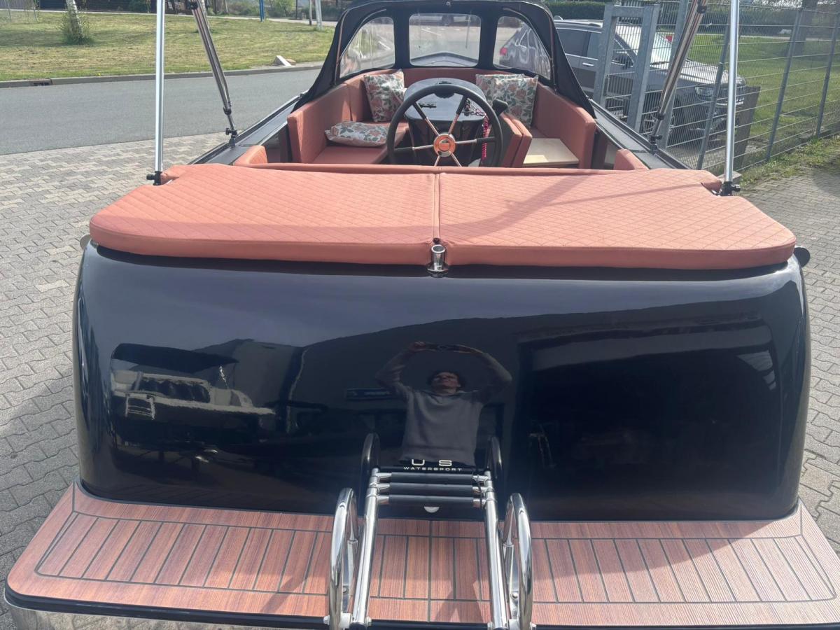 Maassloep 590 Tender