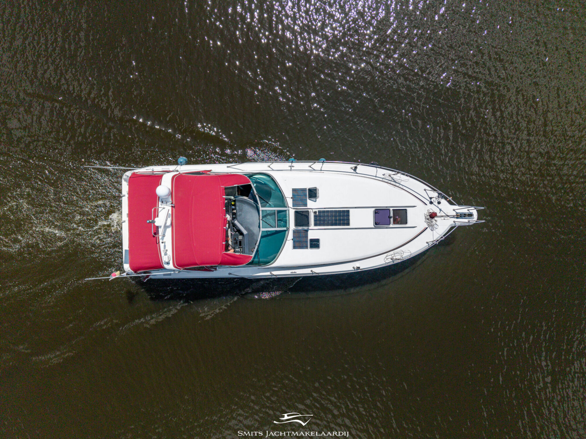 Sea Ray 370 Express Cruiser