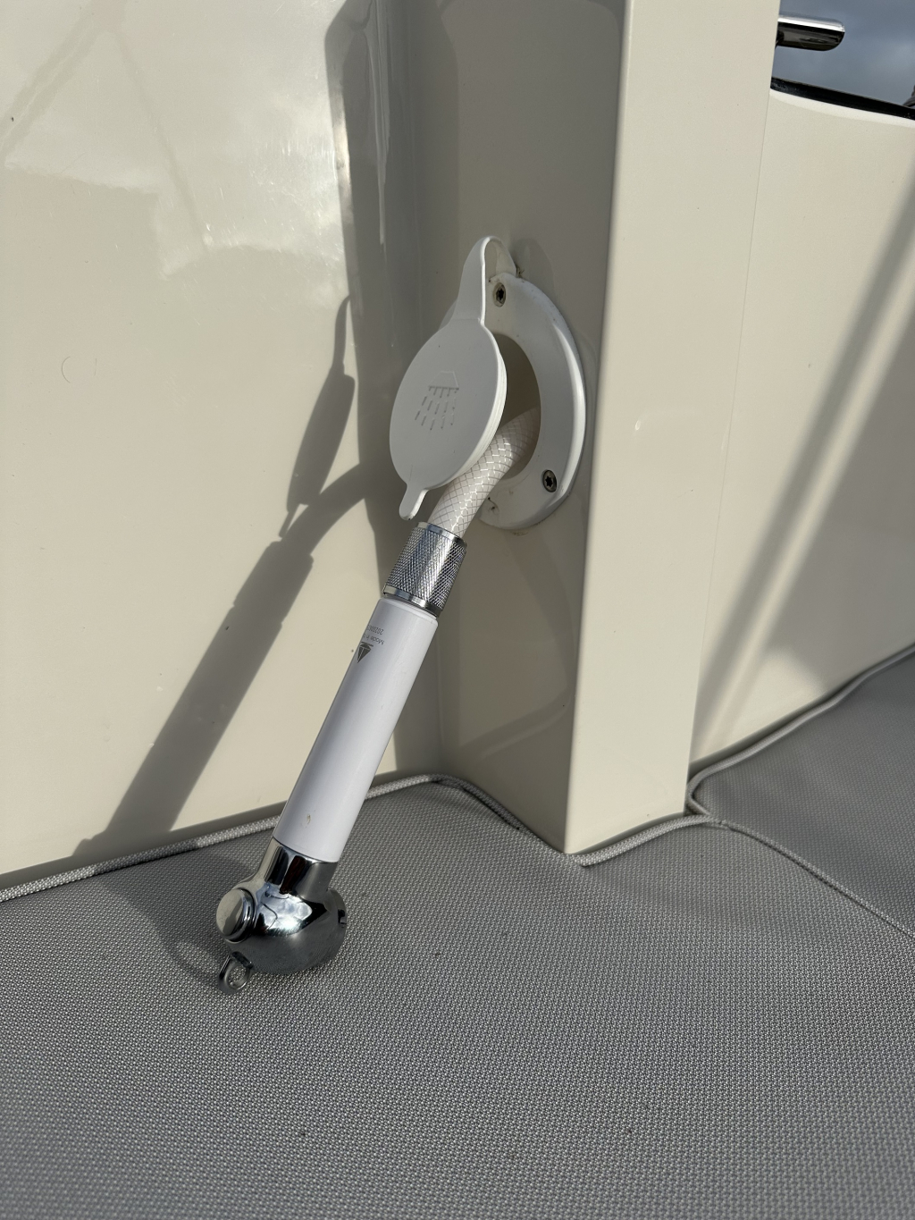 Interboat Intender 820