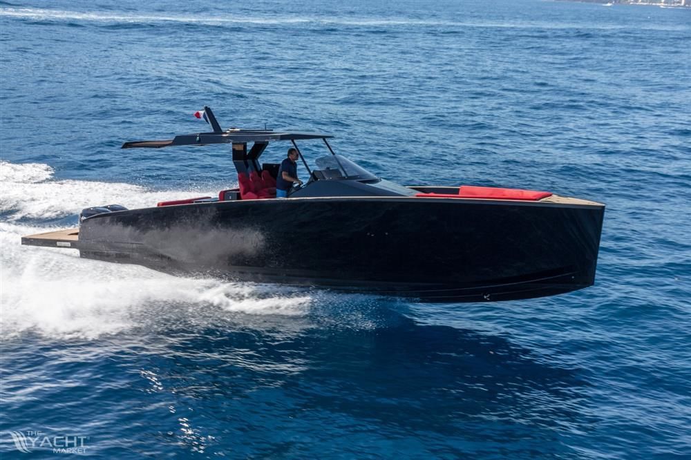 Tesoro Black Series