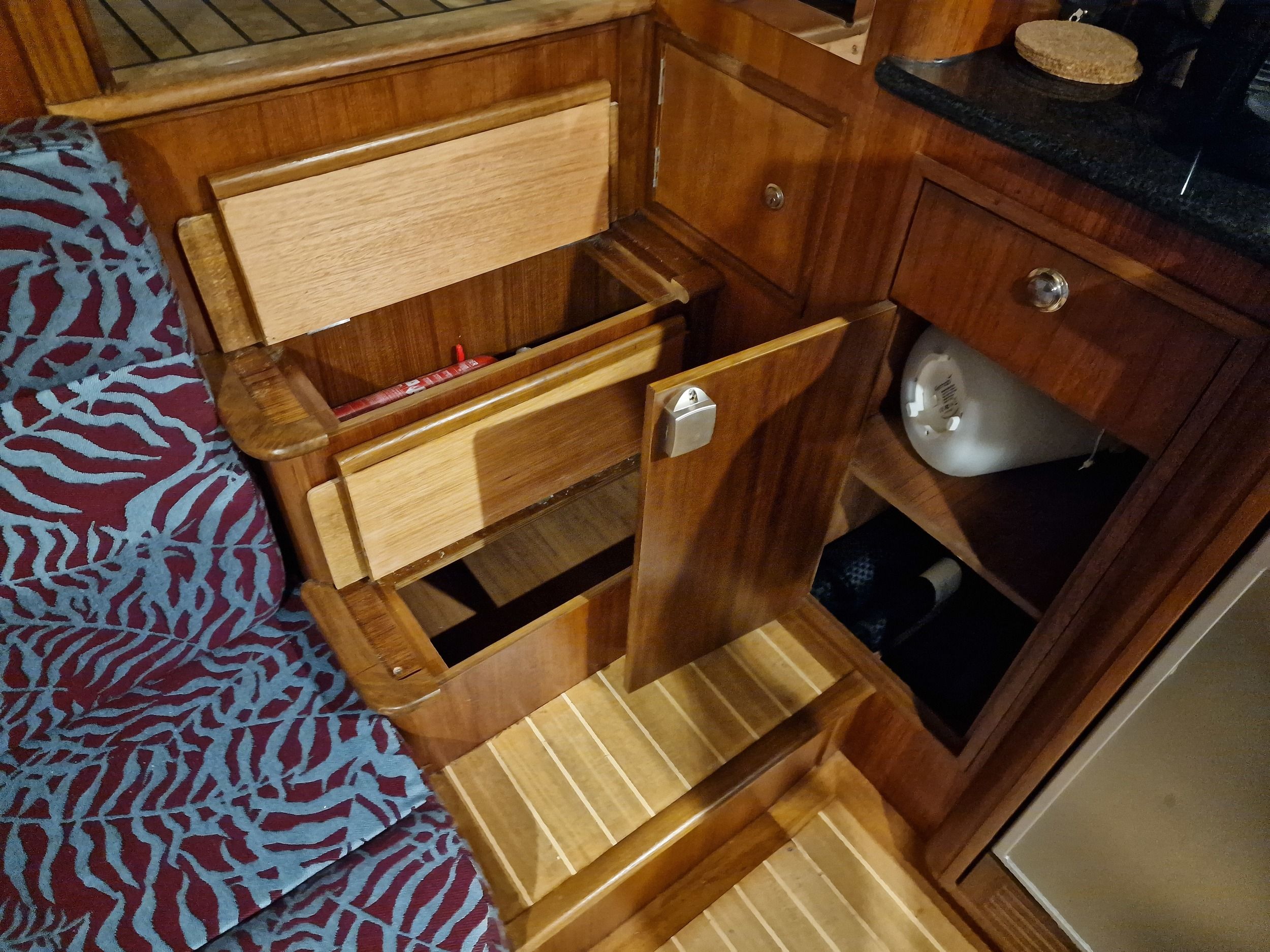 Menken Newport Bass XL Softtop