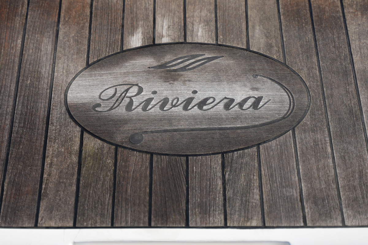 Riviera 24