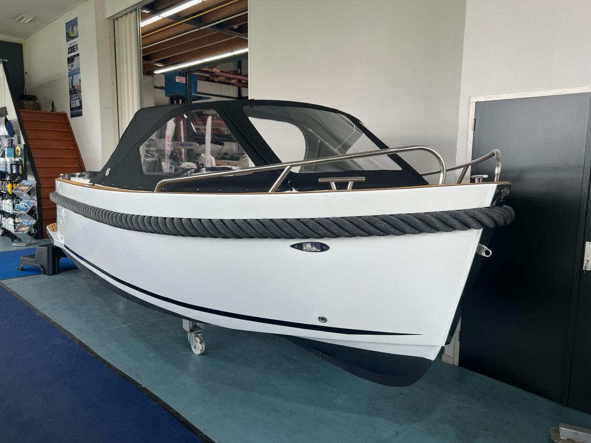 Maxima 620 Retro Tender