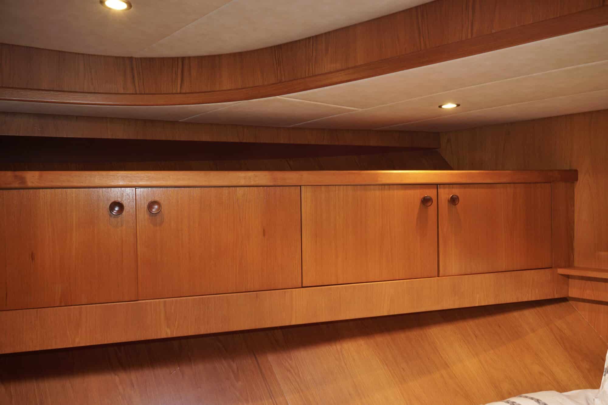 Van den Hoven Exclusive 18.00 VS