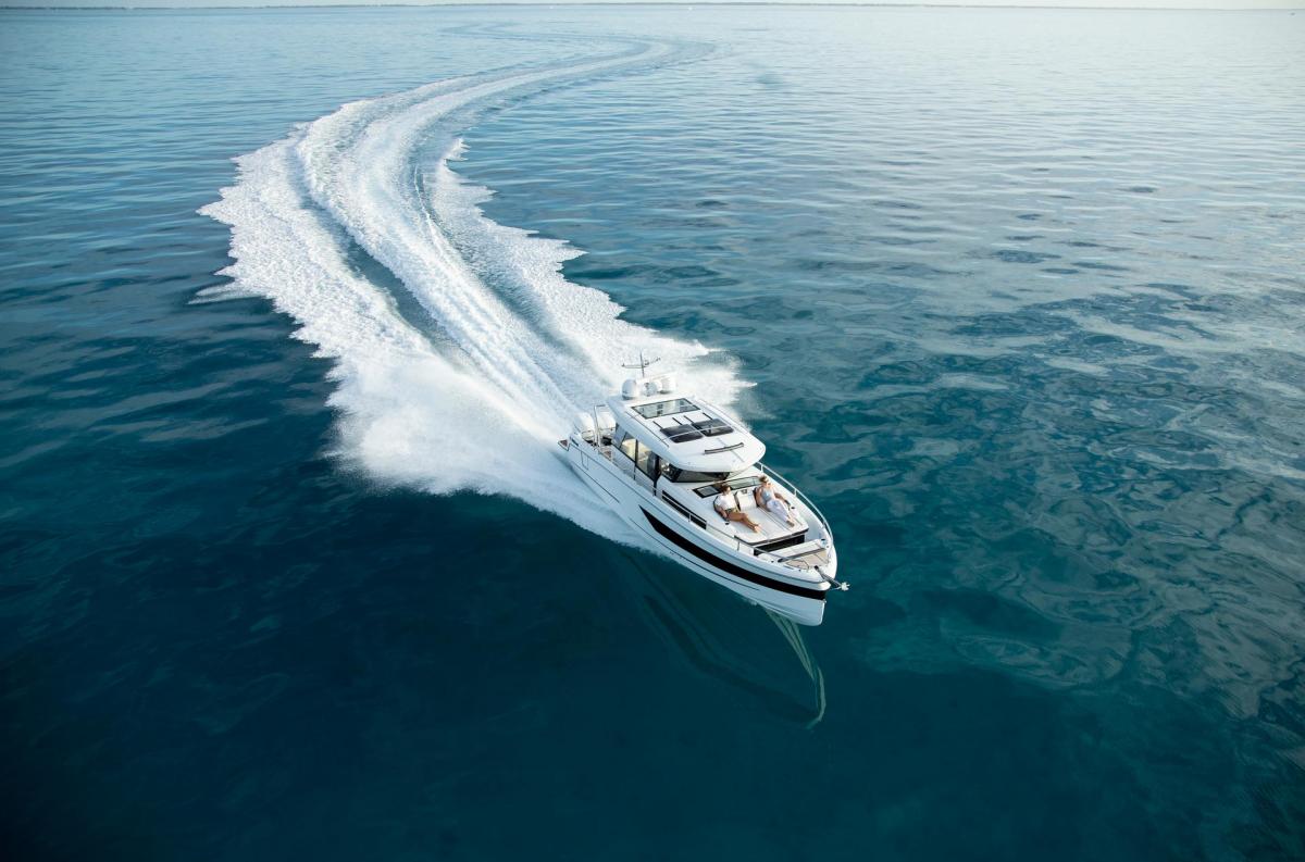 WELLCRAFT 38 EXPLORER