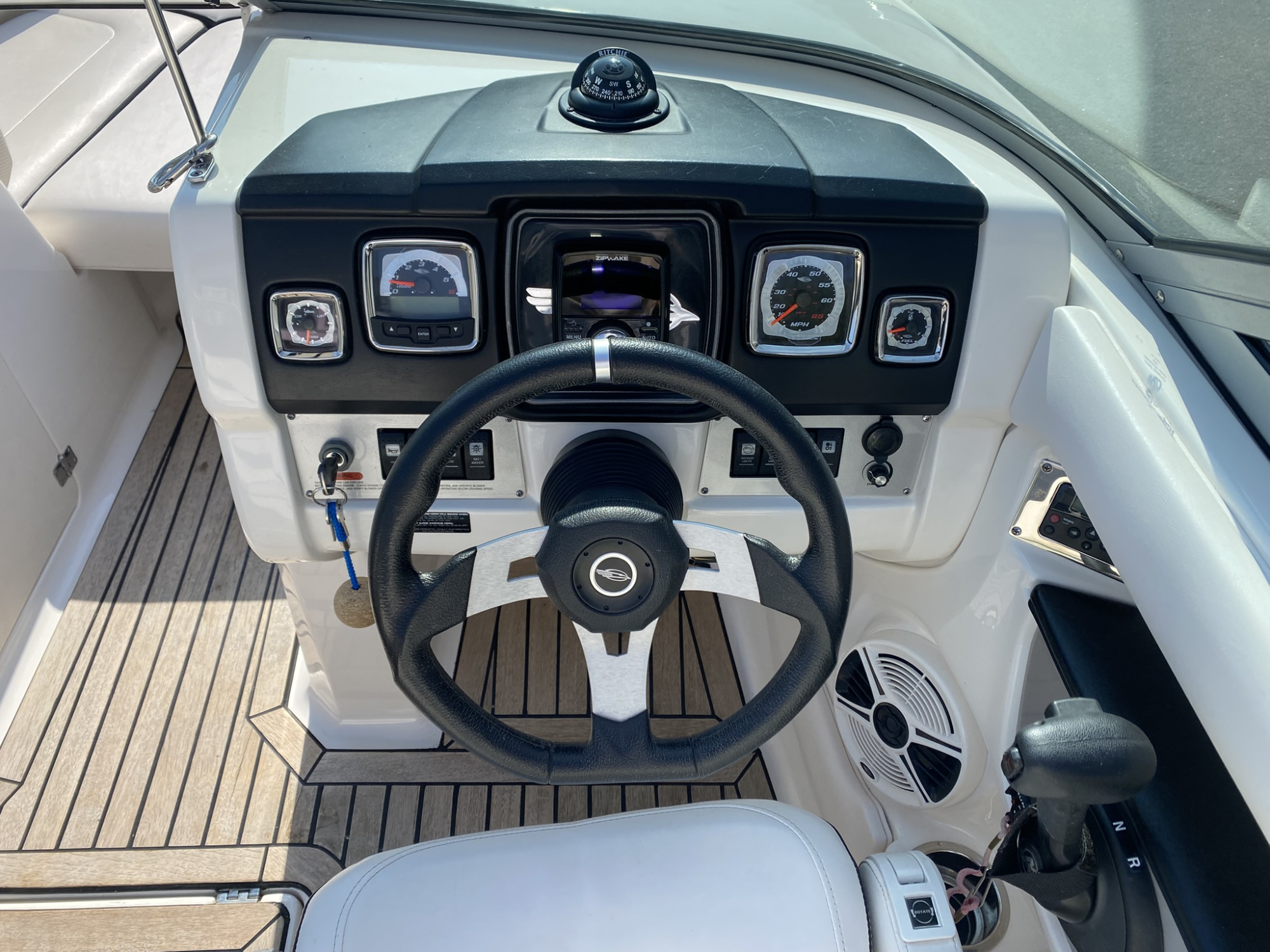 Chaparral Chapparral 206 ssi met Mercruiser 4.3MPI 220 pk!