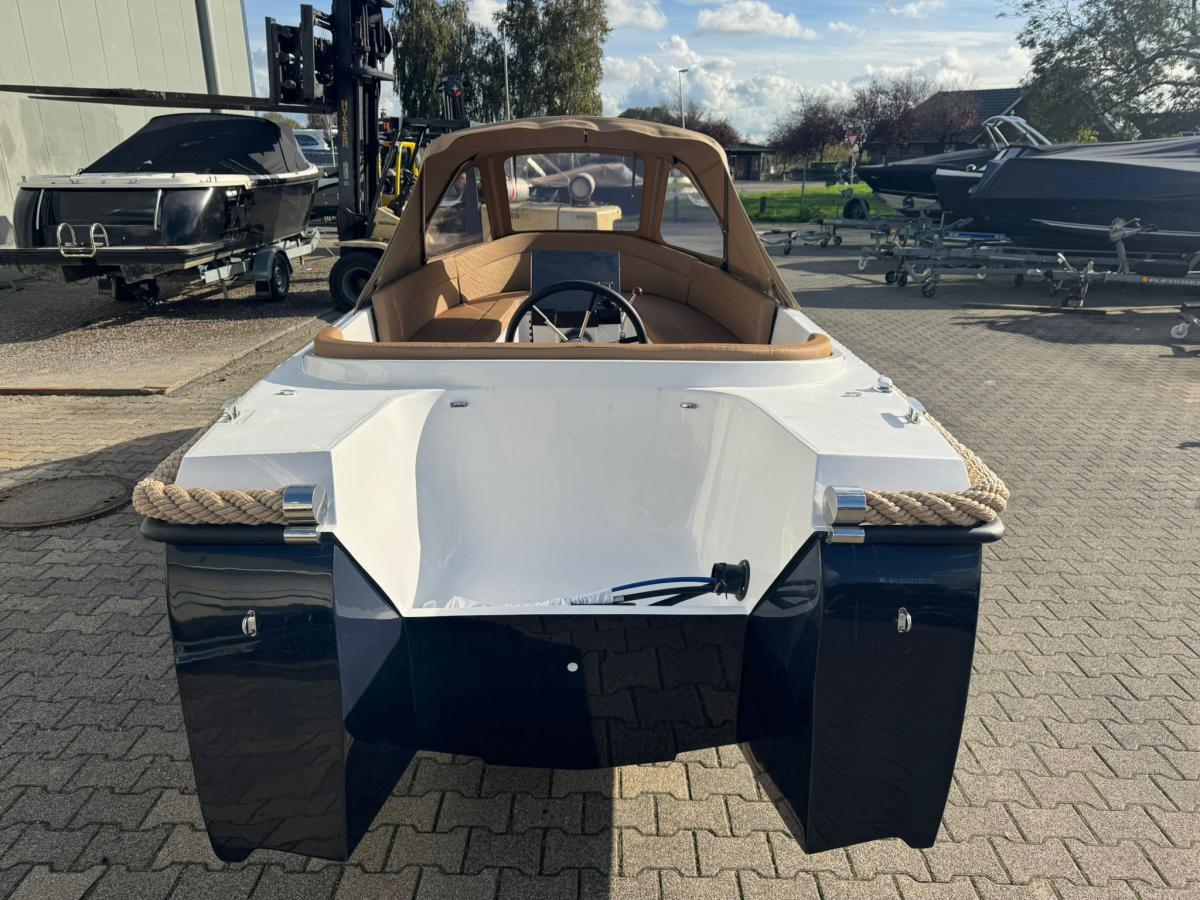 Maxima 550 volledig vaarklaar!