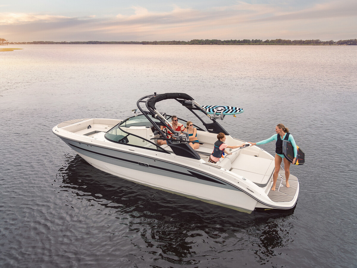 Sea Ray SDX 270 Surf