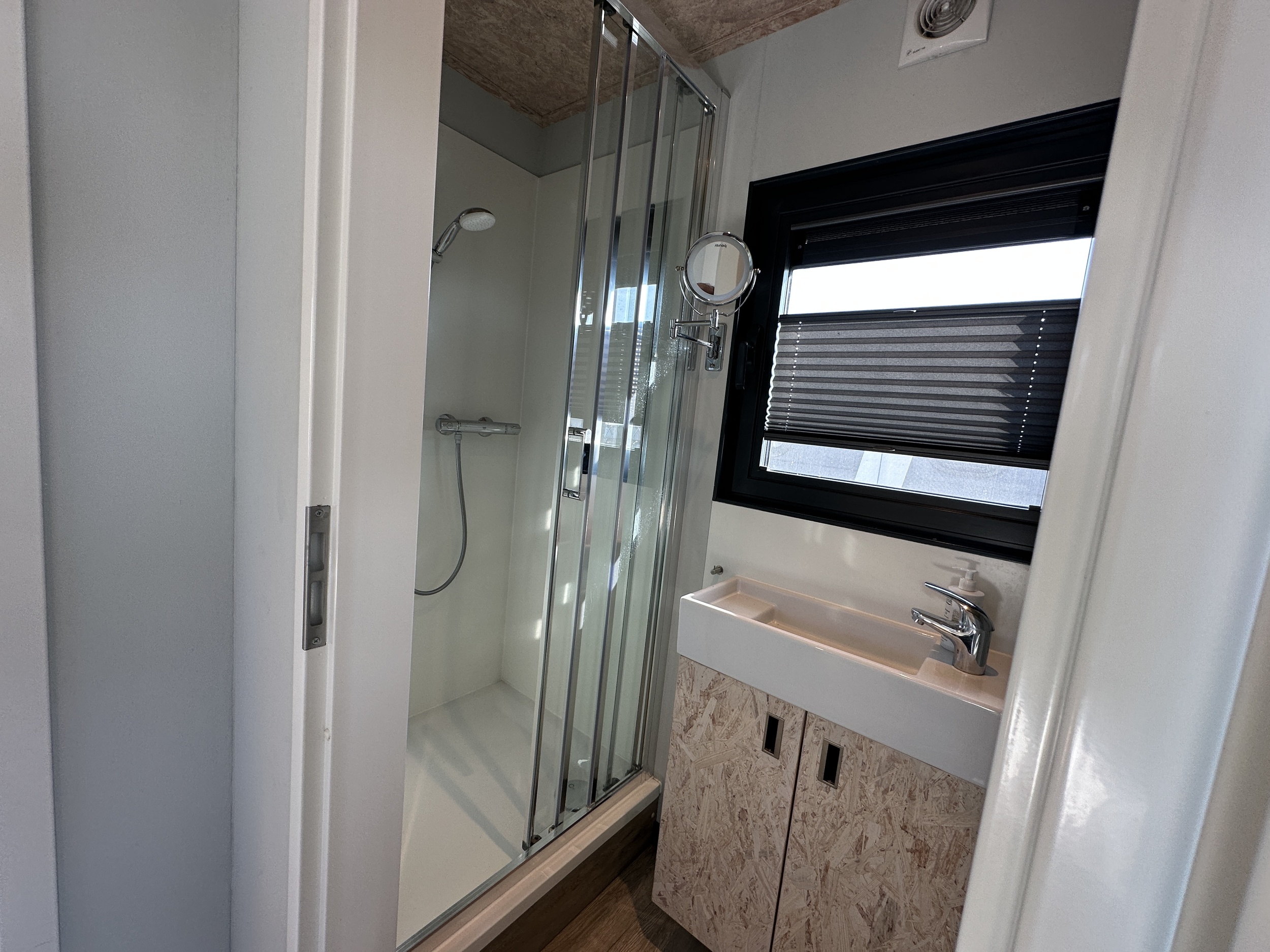 Gielissen Marin Home 32 Tiny Houseboat