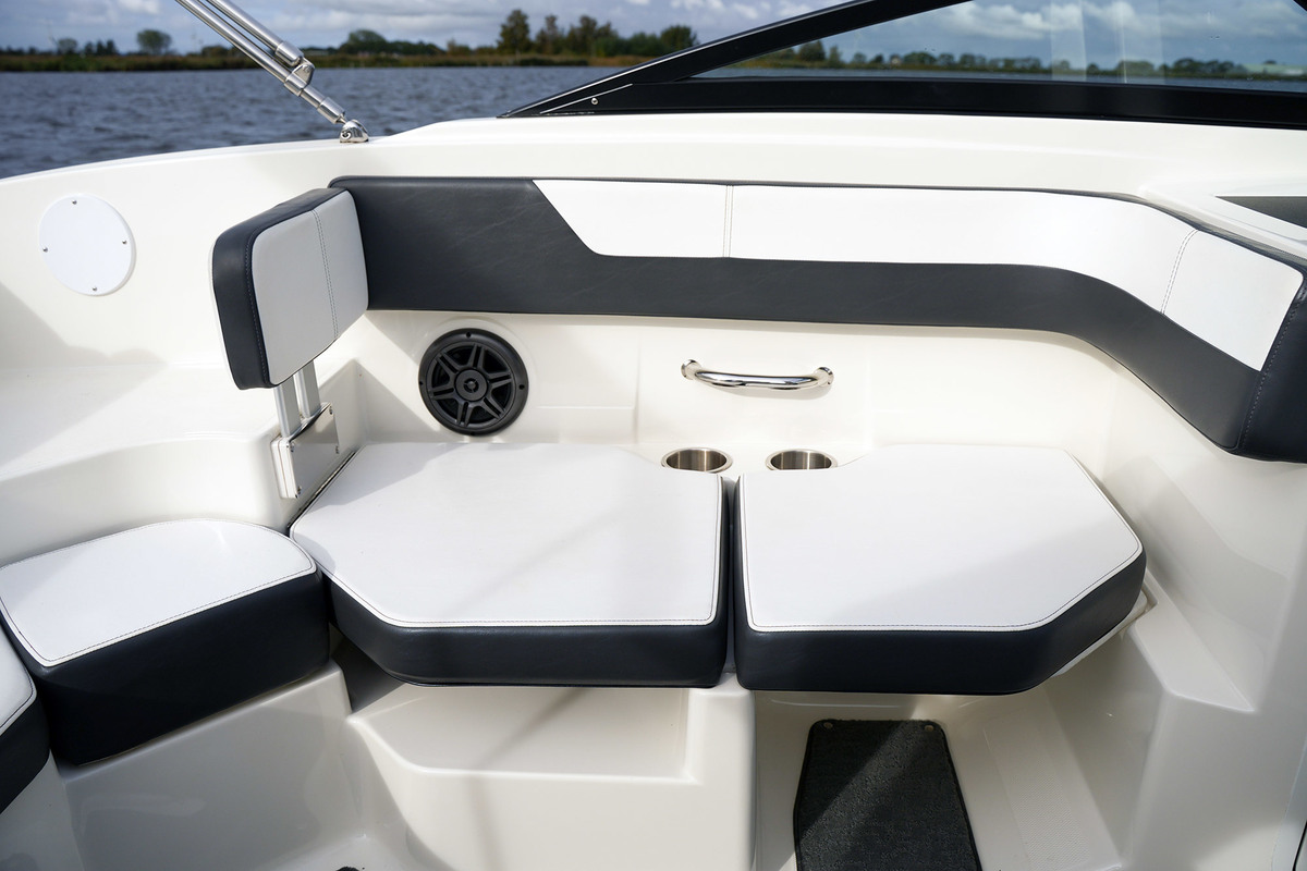Sea Ray 19 SPX
