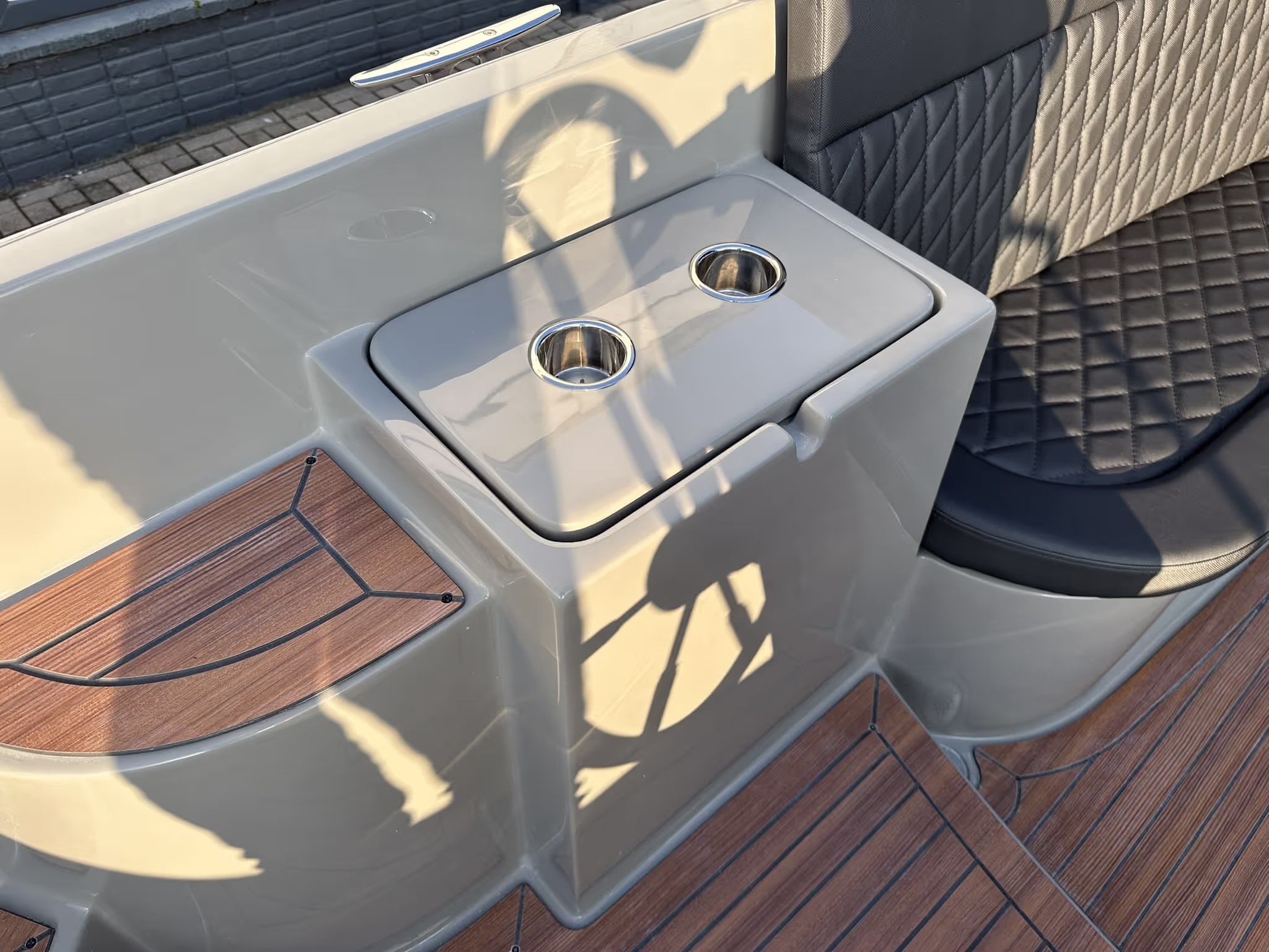 Primeur 710 Tender