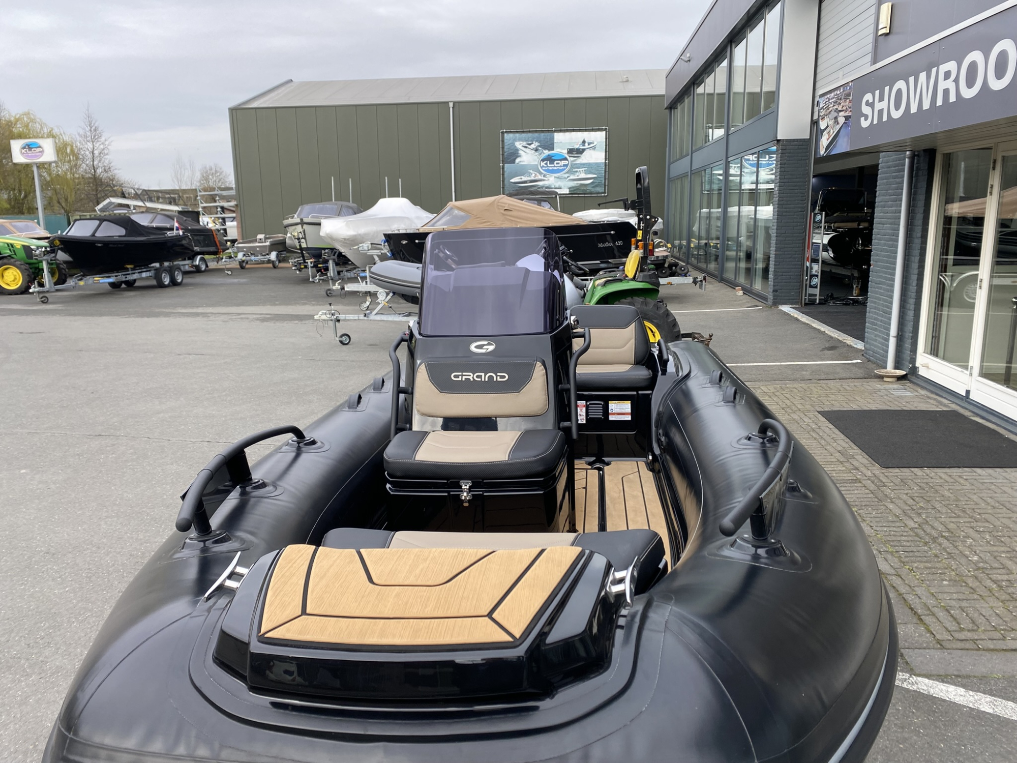Grand Ribs Grand 420 Golden line met Honda 50 pk - jong gebruikt