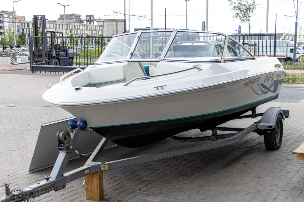 Dynasty 171 Elanti Bowrider