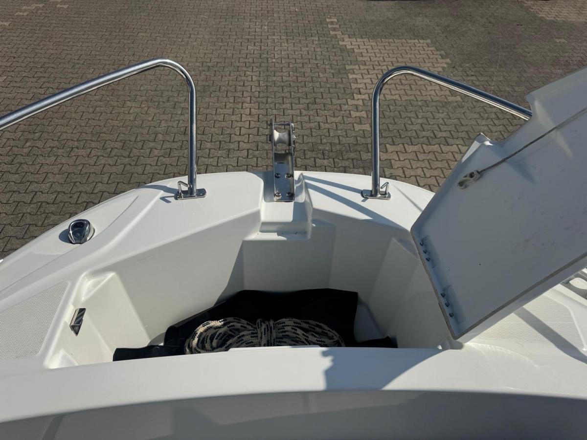 Jeanneau Cap Camarat 6.5 CC Serie 3