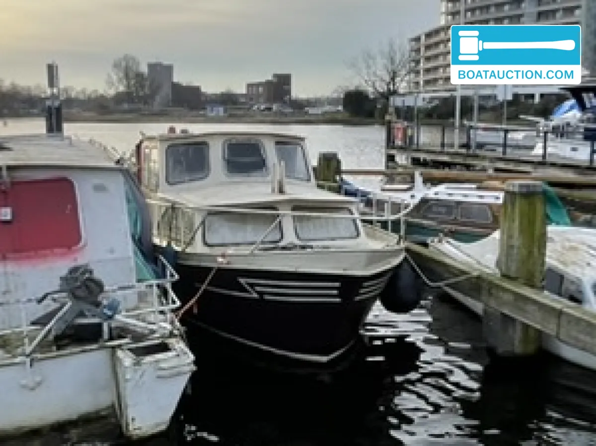 Motorboat 800 hoofdfoto: 1