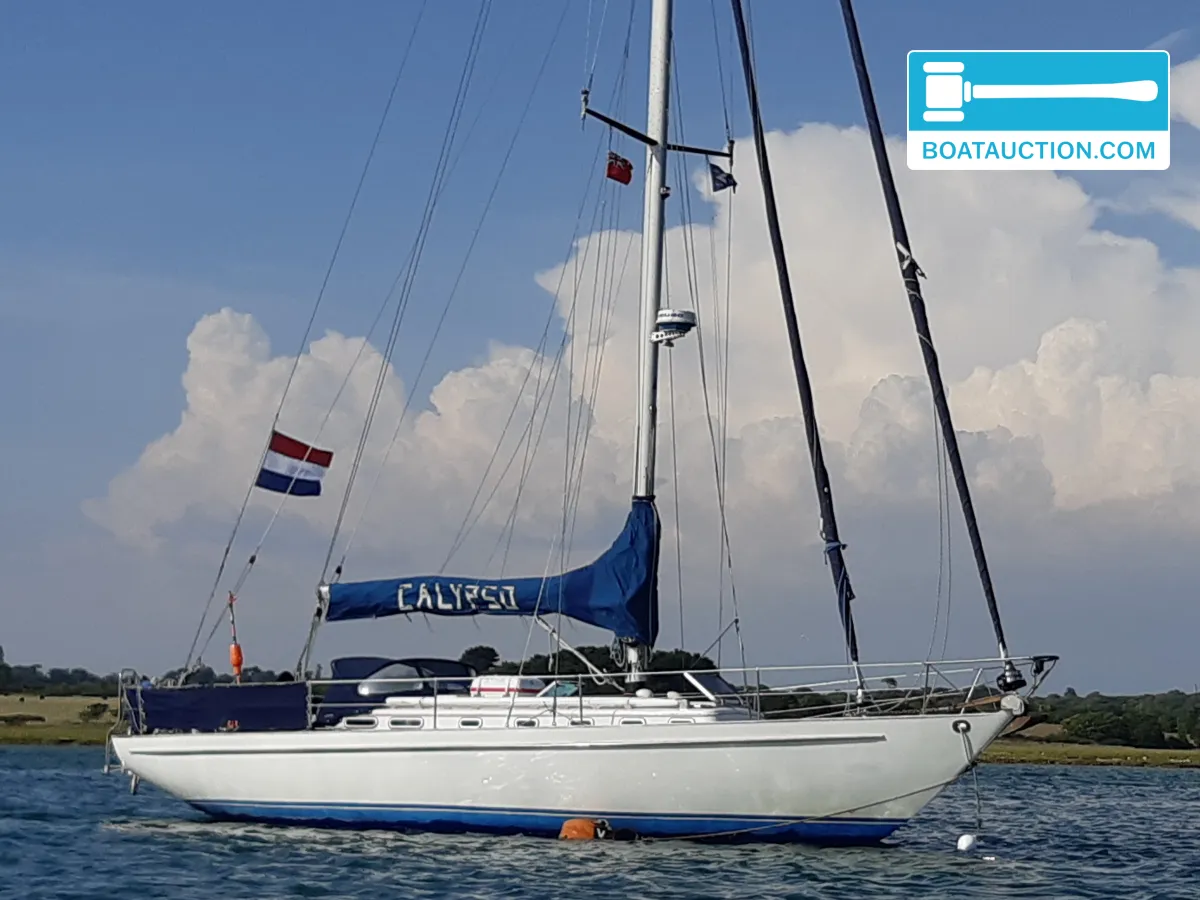 Frans Maas Hawk 42