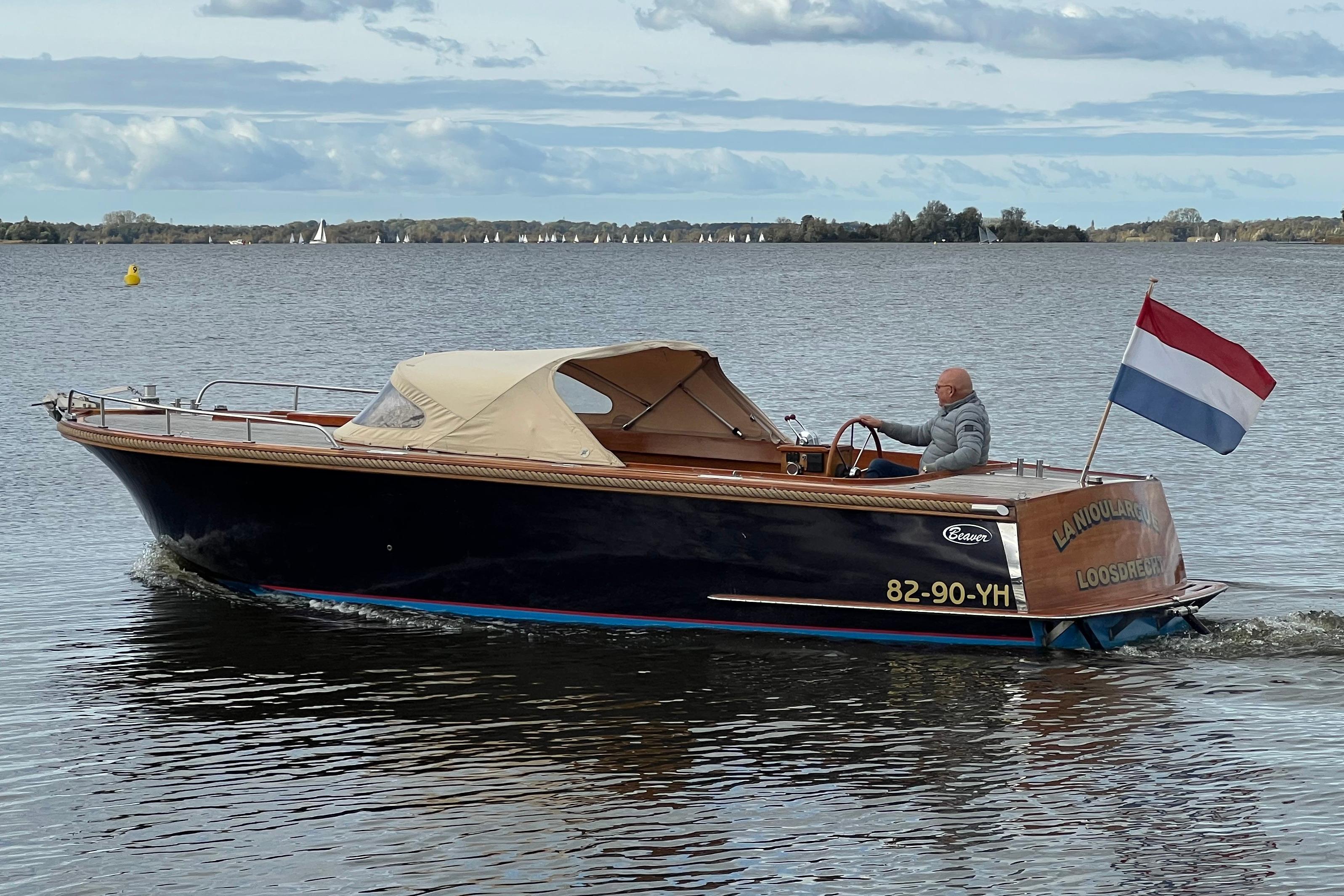 Beaver Yachts 28 Picknick Lounge
