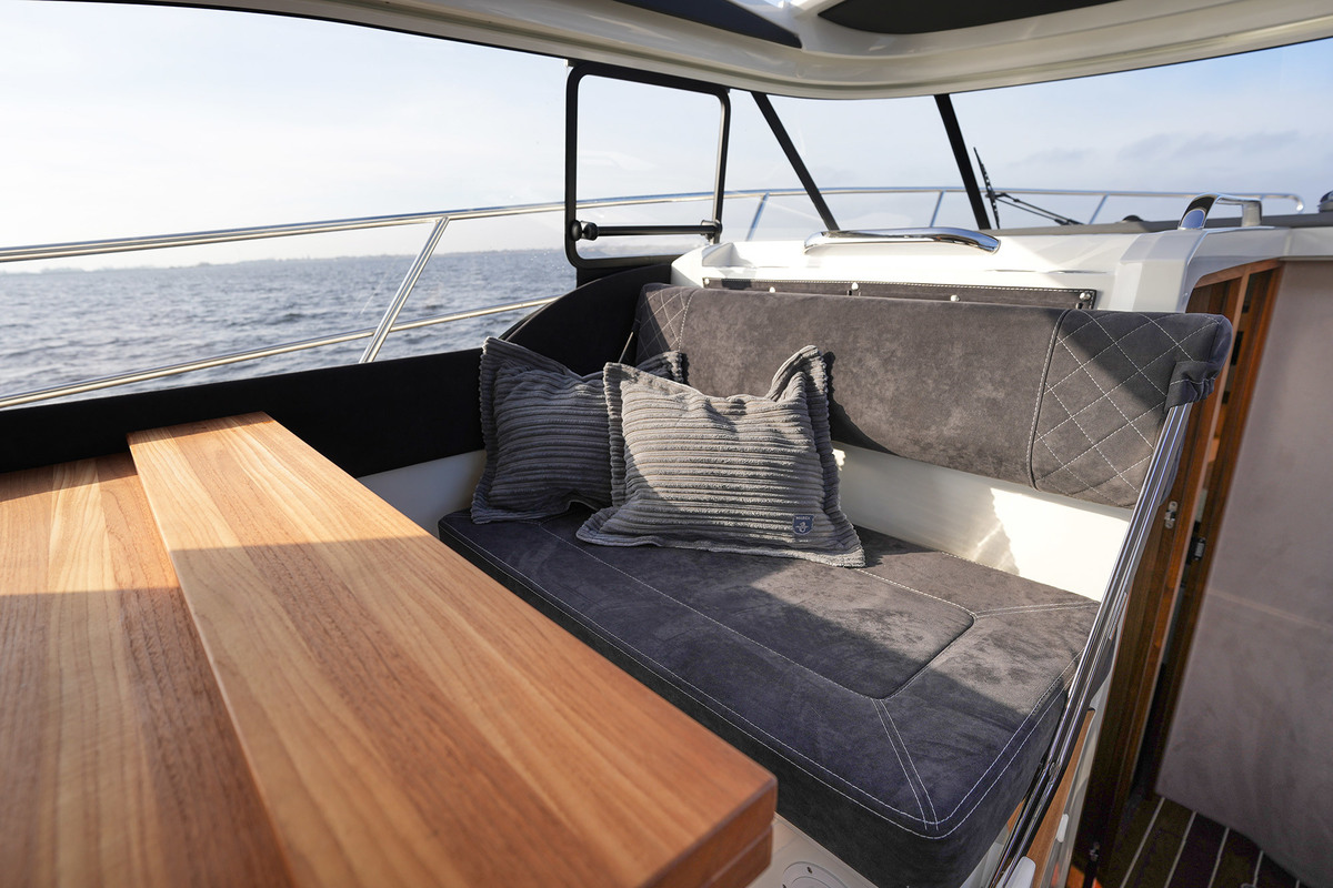 Marex 330 Scandinavia (2024)