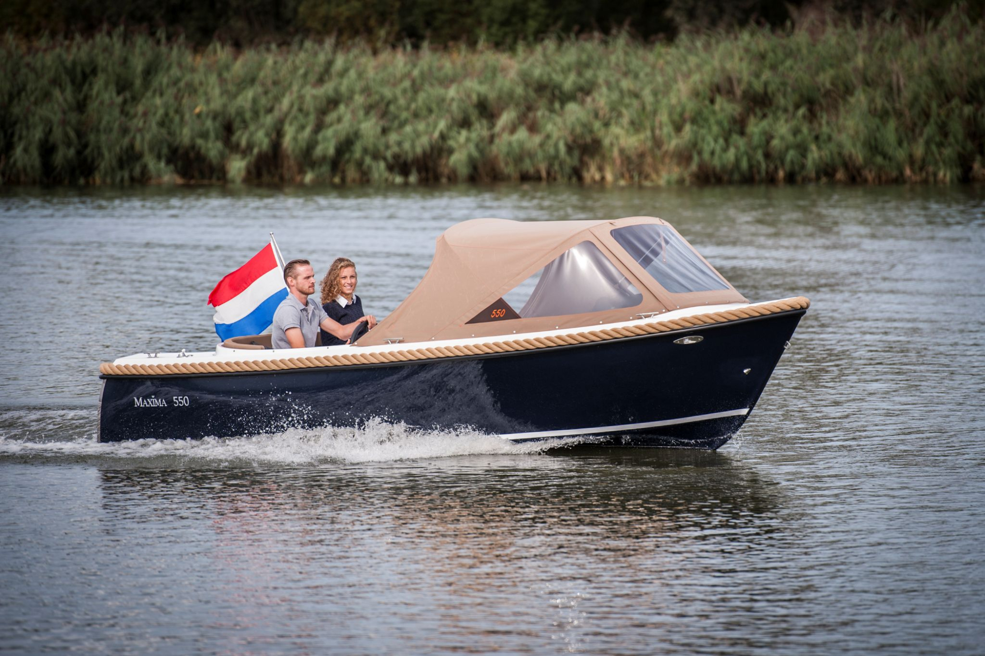Maxima Boats 550