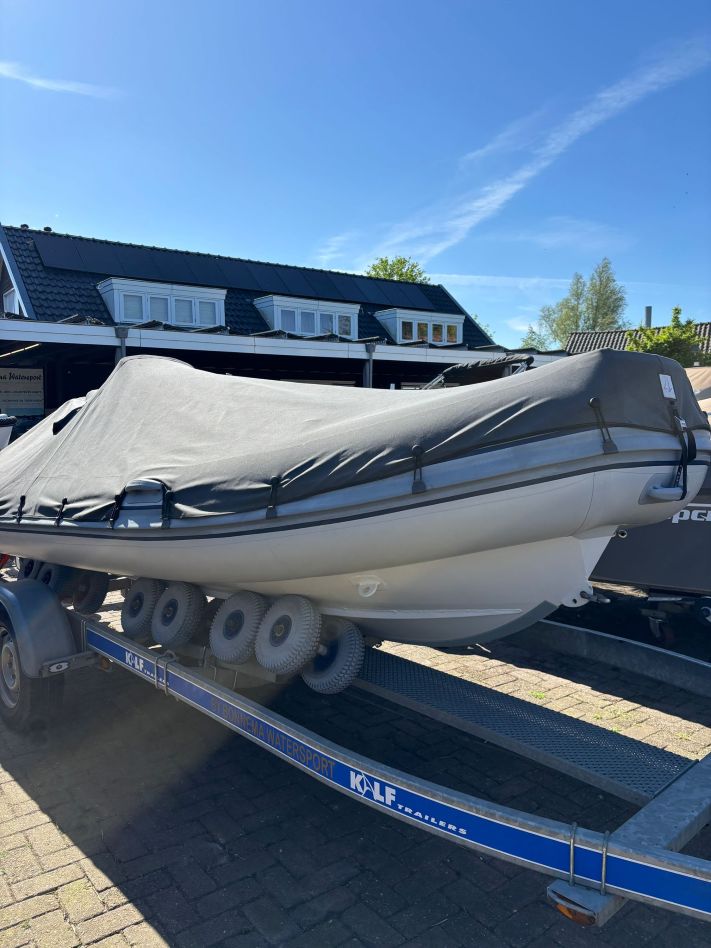 Highfield Sport 460