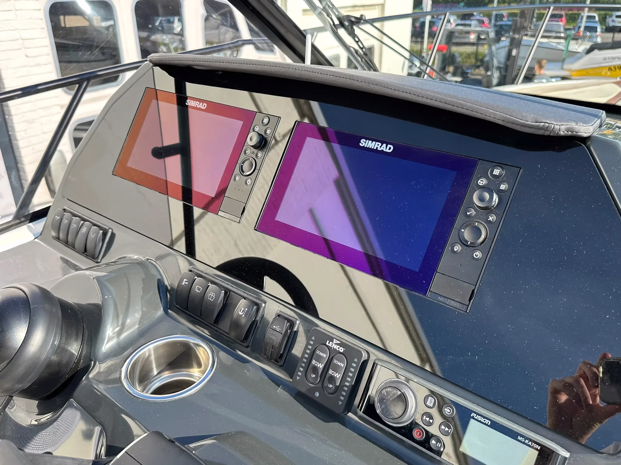 Quicksilver 875 Sundeck