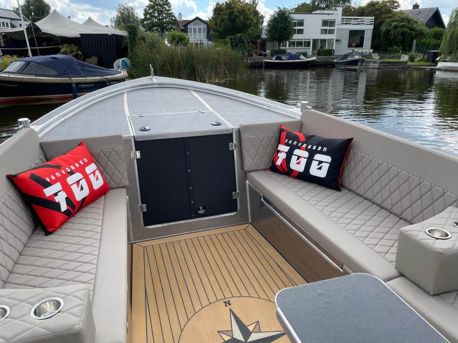 VanVossen 700 cabine sloep 