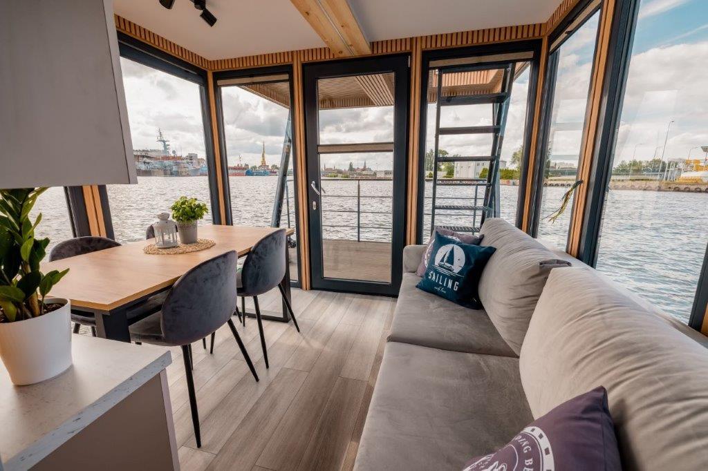 Shogun Mobile Houseboat