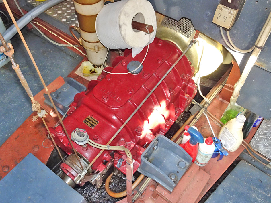 Motortjalk 21.40, met UBC