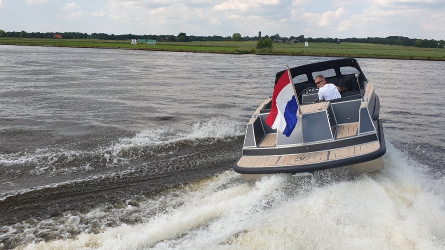 Van Vossen 777 Tender Sport DE GROOTSTE SLOEPENSHOWROOM VAN NEDERLAND