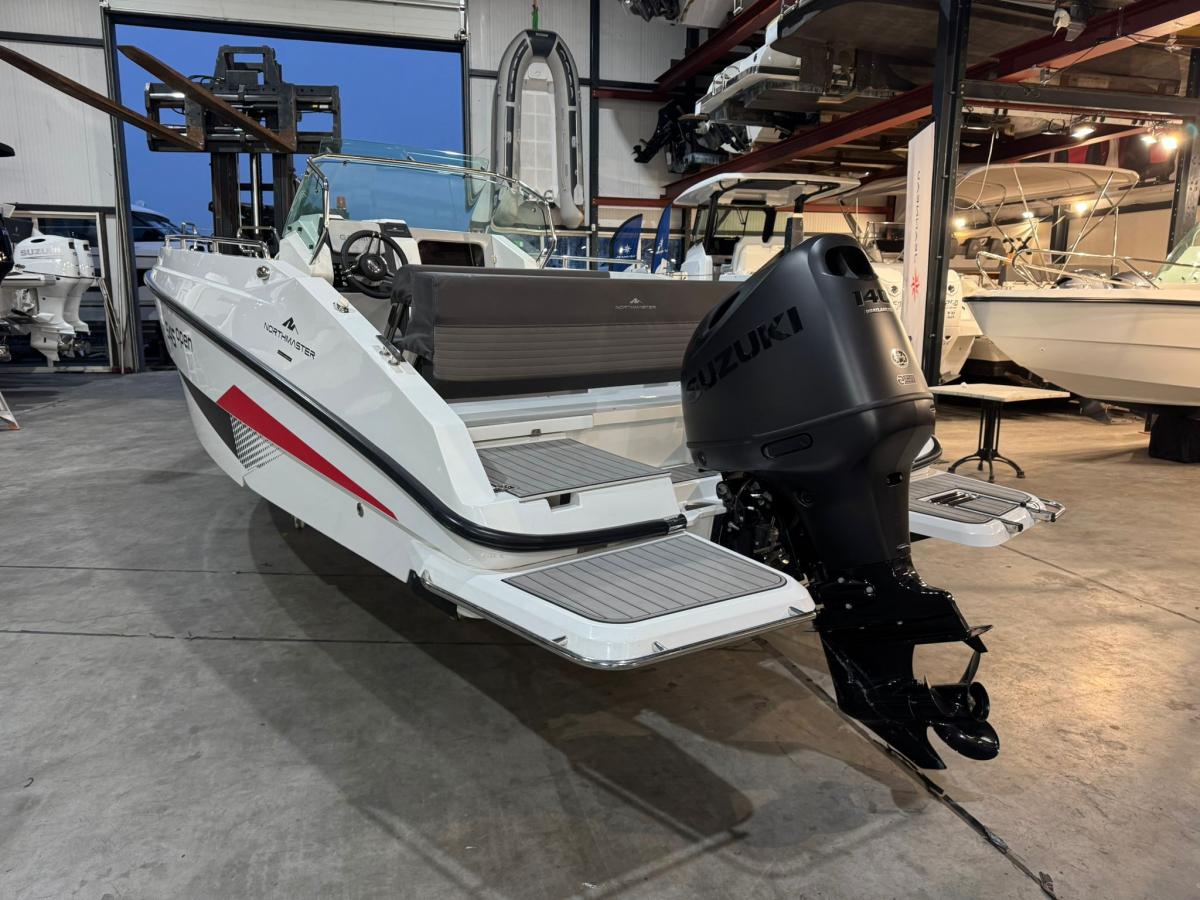 NorthMaster 645 open