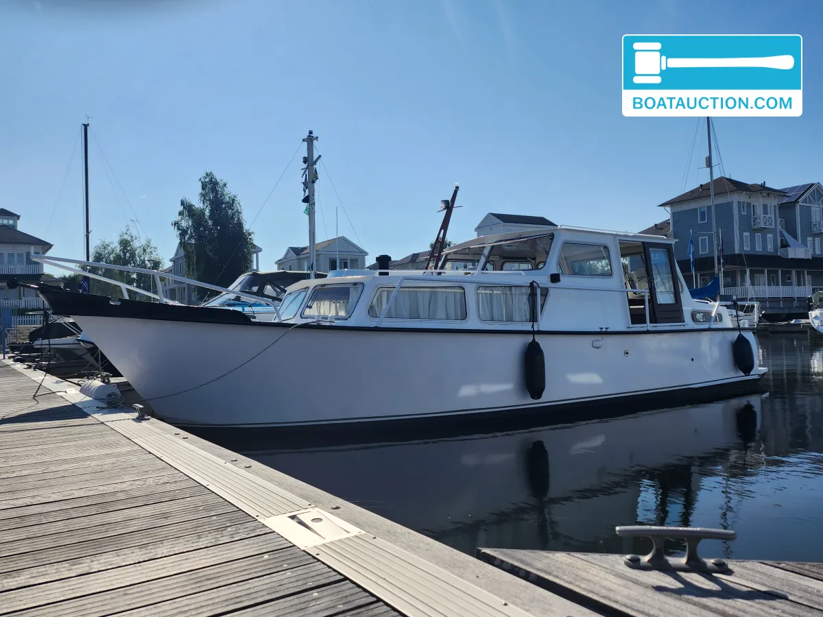 Motorboat 1050