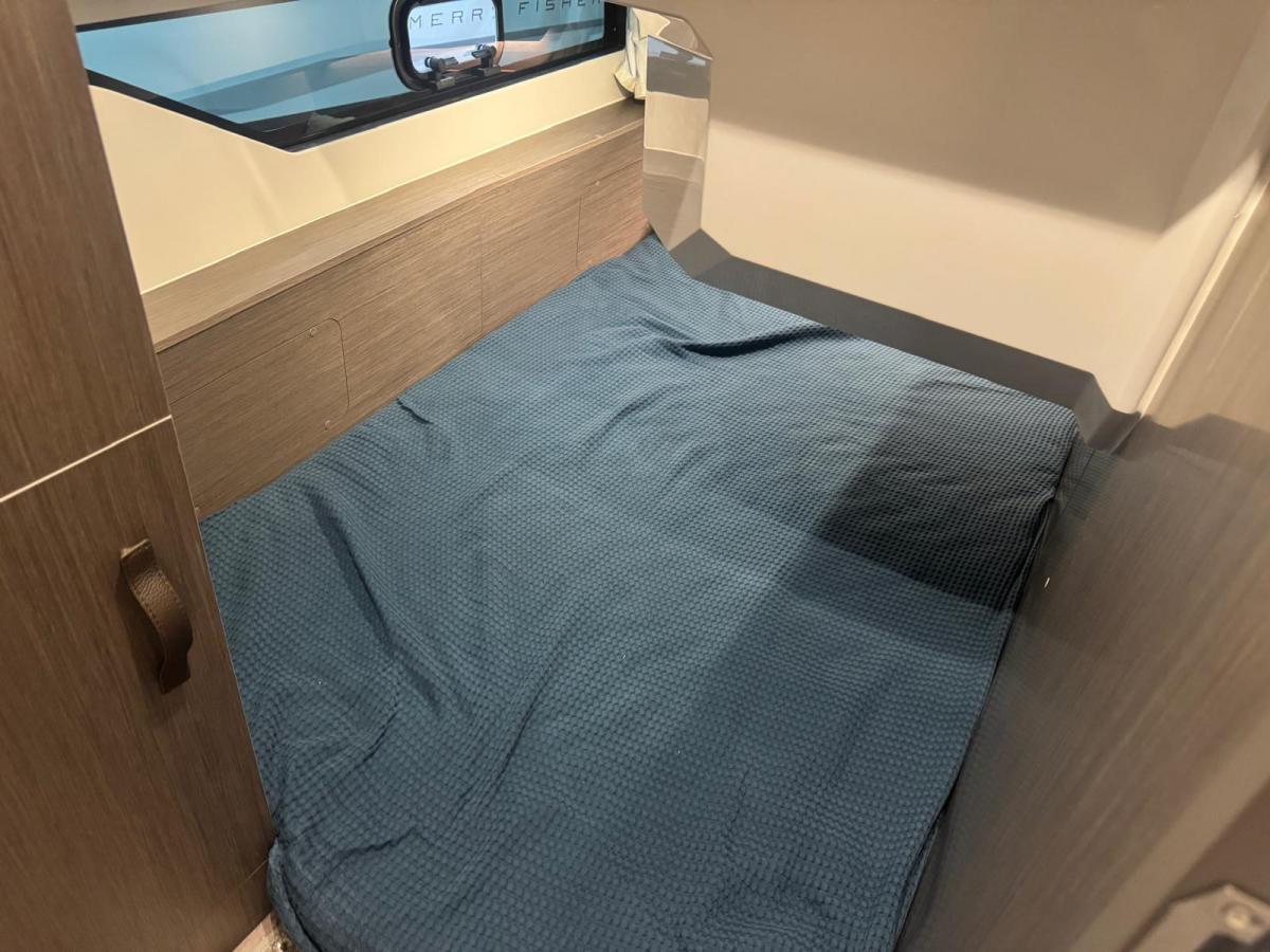 Jeanneau 1095 coupé serie 2