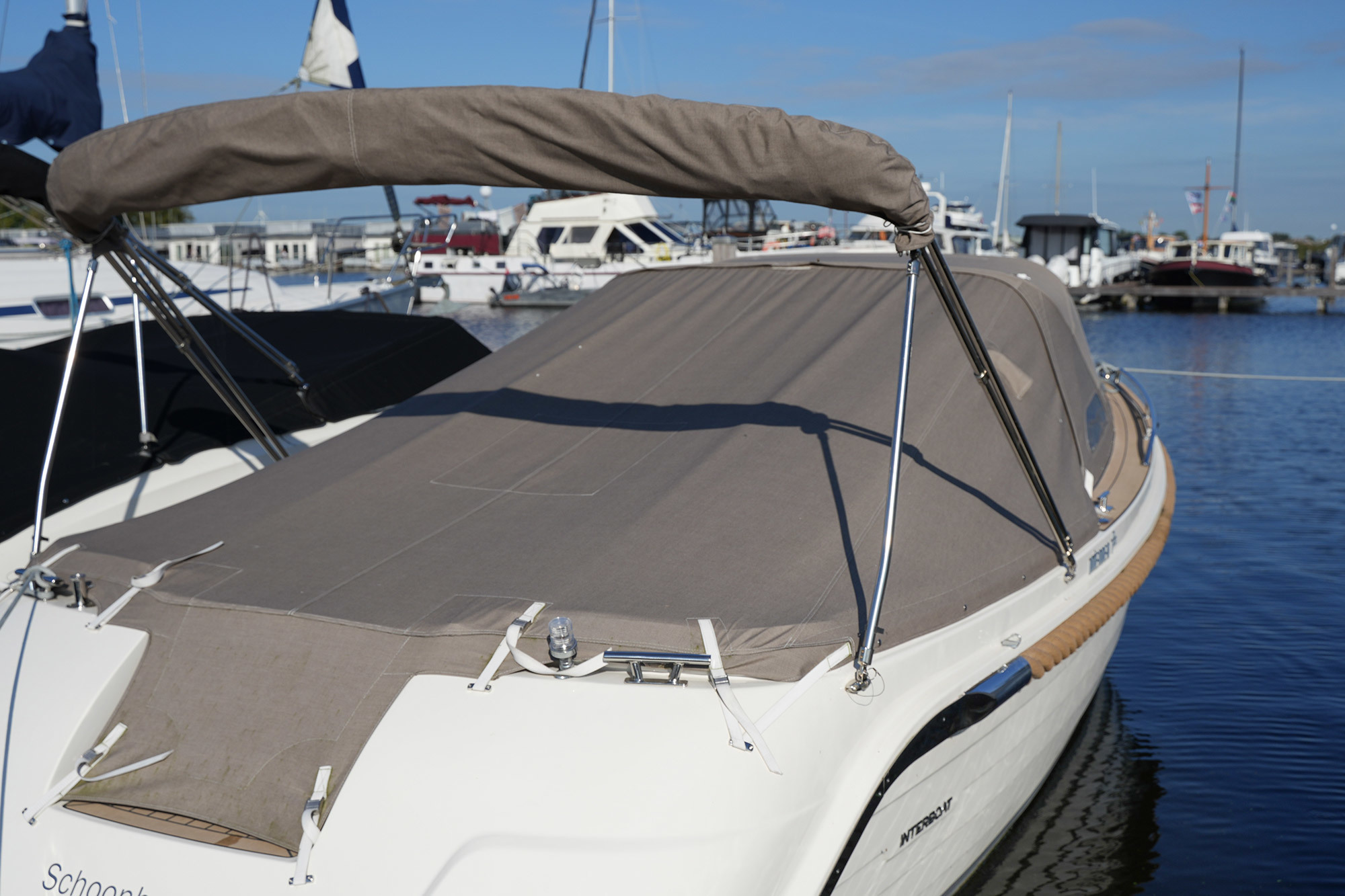 Interboat Intender 780