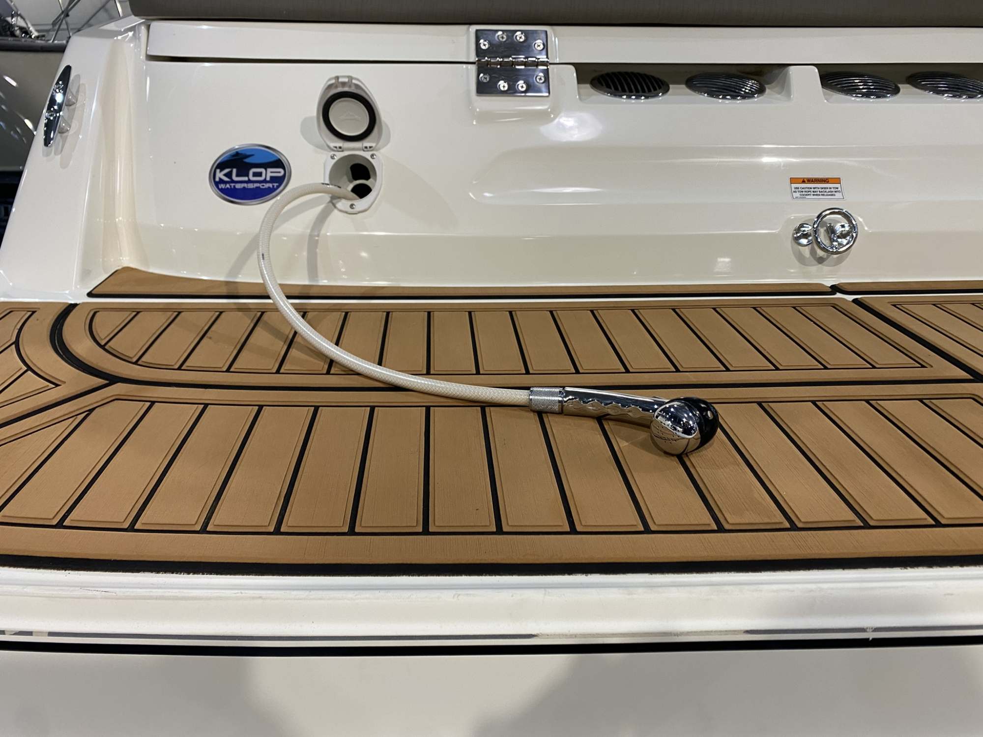 Bayliner VR6 met Mercruiser 4.5L 250 pk -  bouwjaar 2020