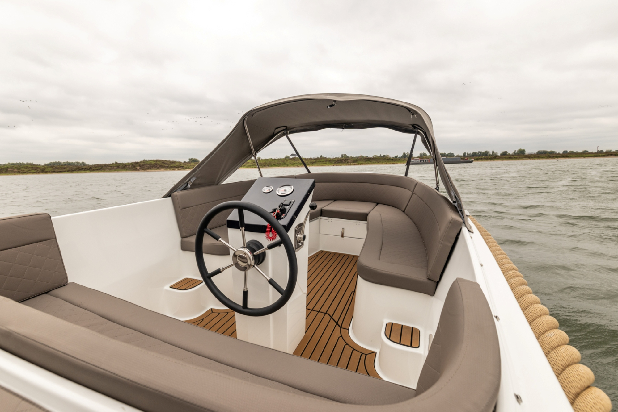 Maxima Boats 600