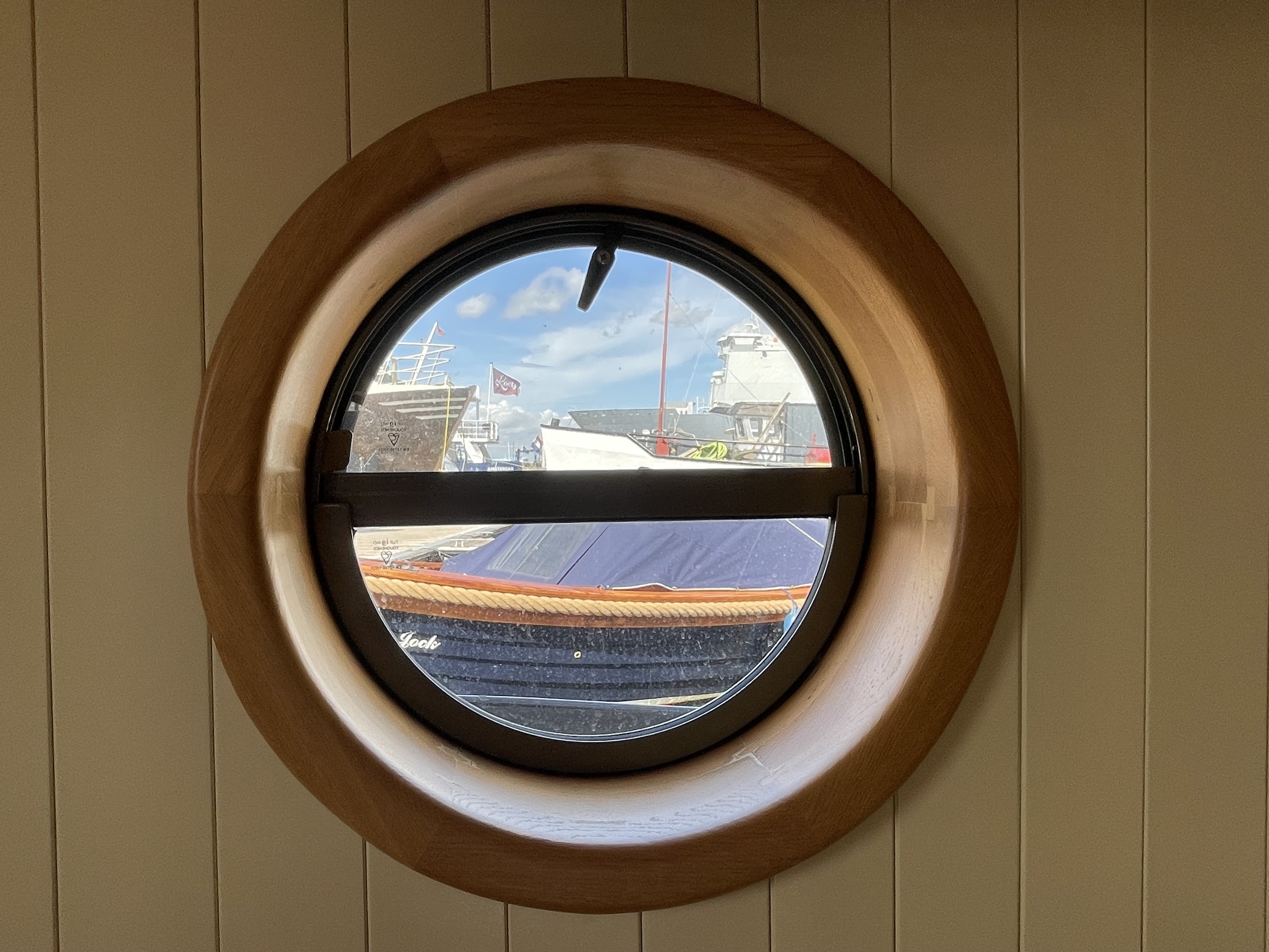 Aqualine Voyager 65 Ft