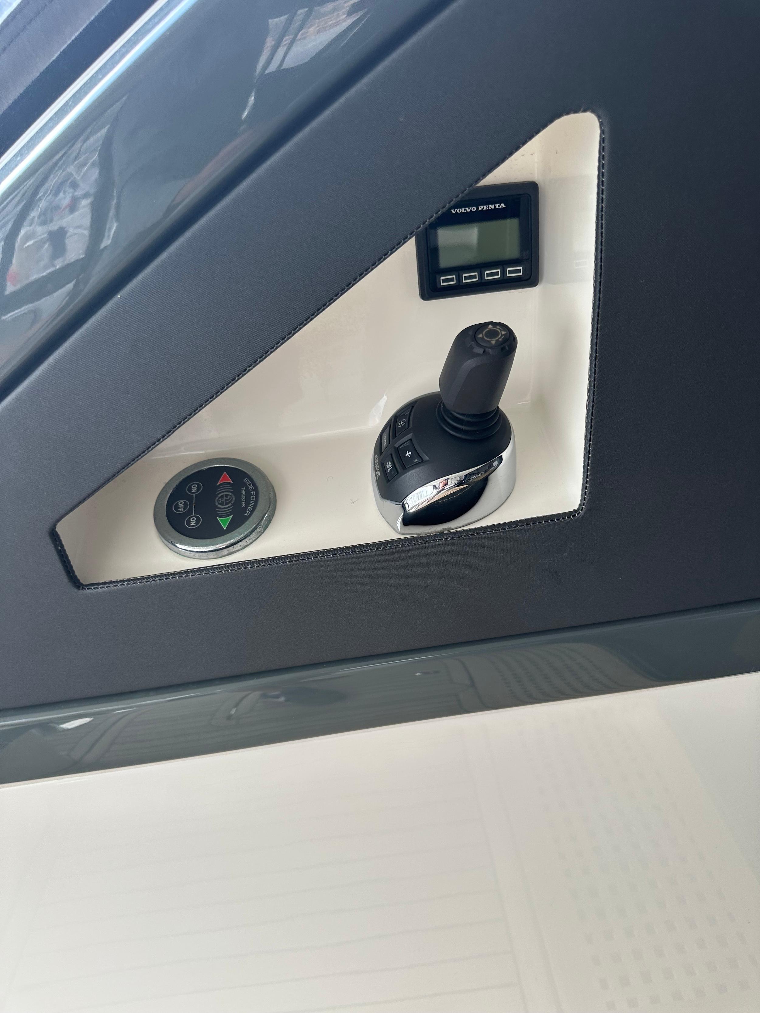 Bavaria R55 Flybridge