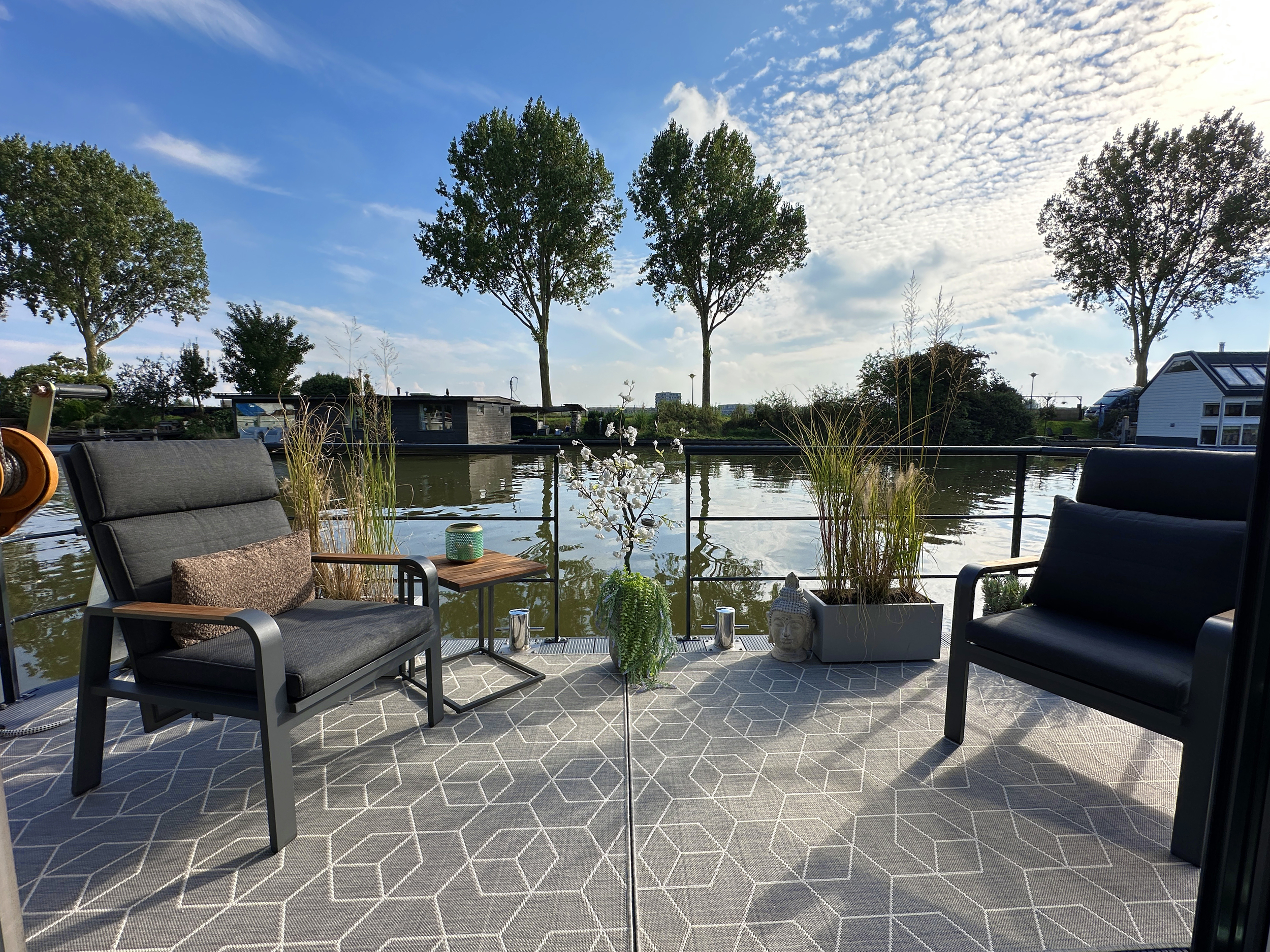 HT-Lofts Houseboat 15m Electric Propulsion