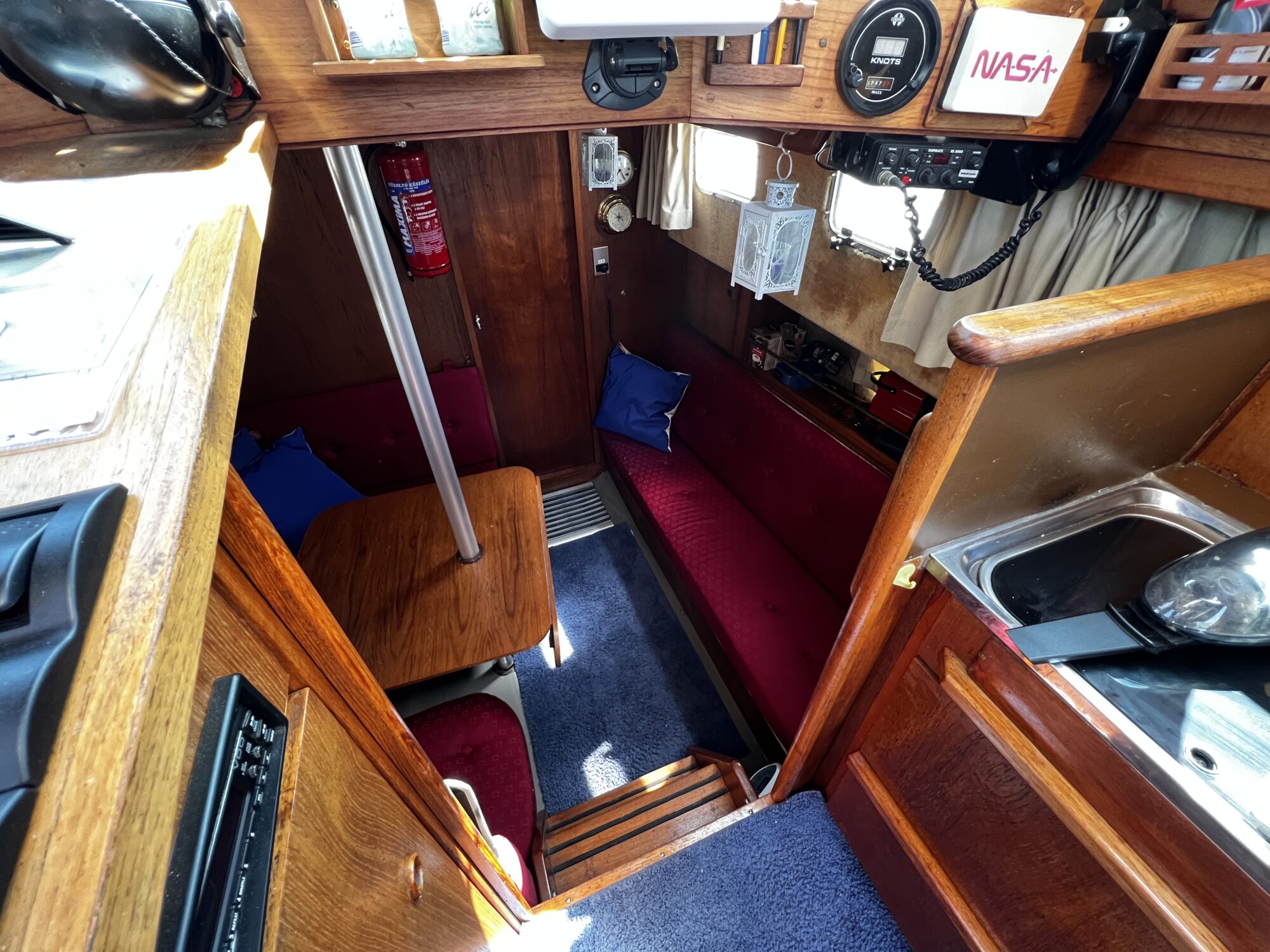Dart Motorsailor 30