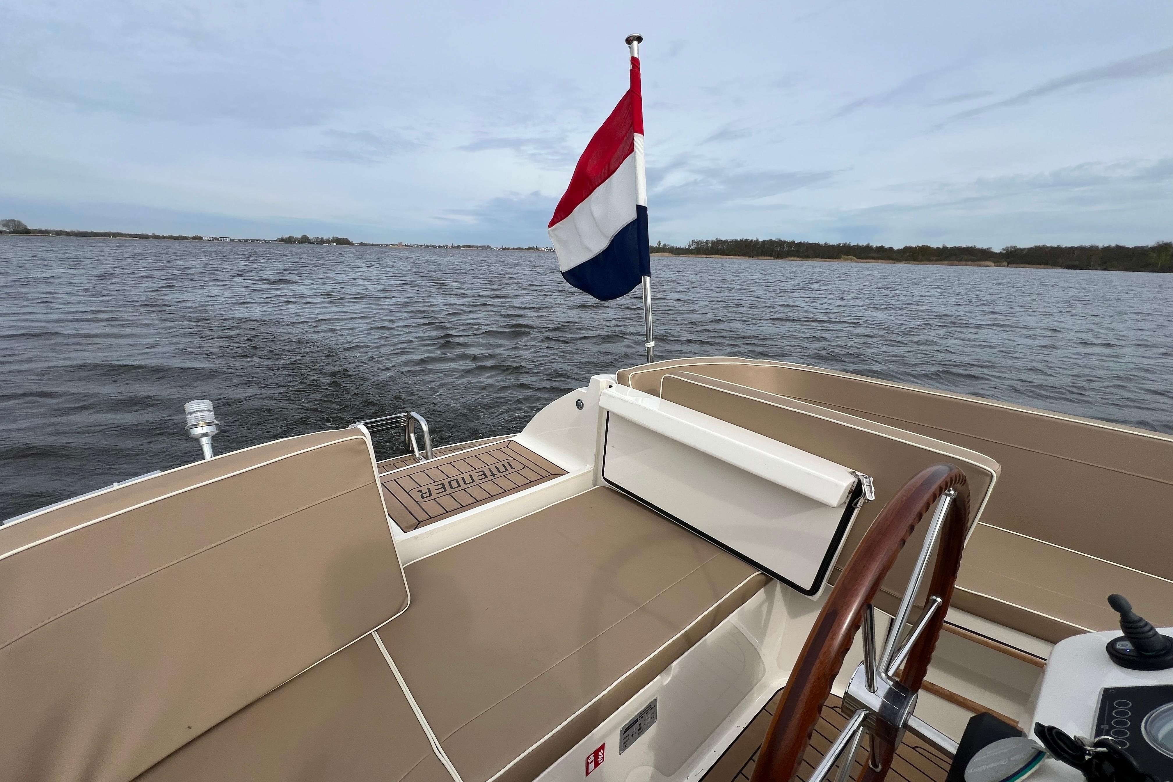 Interboat Intender 780