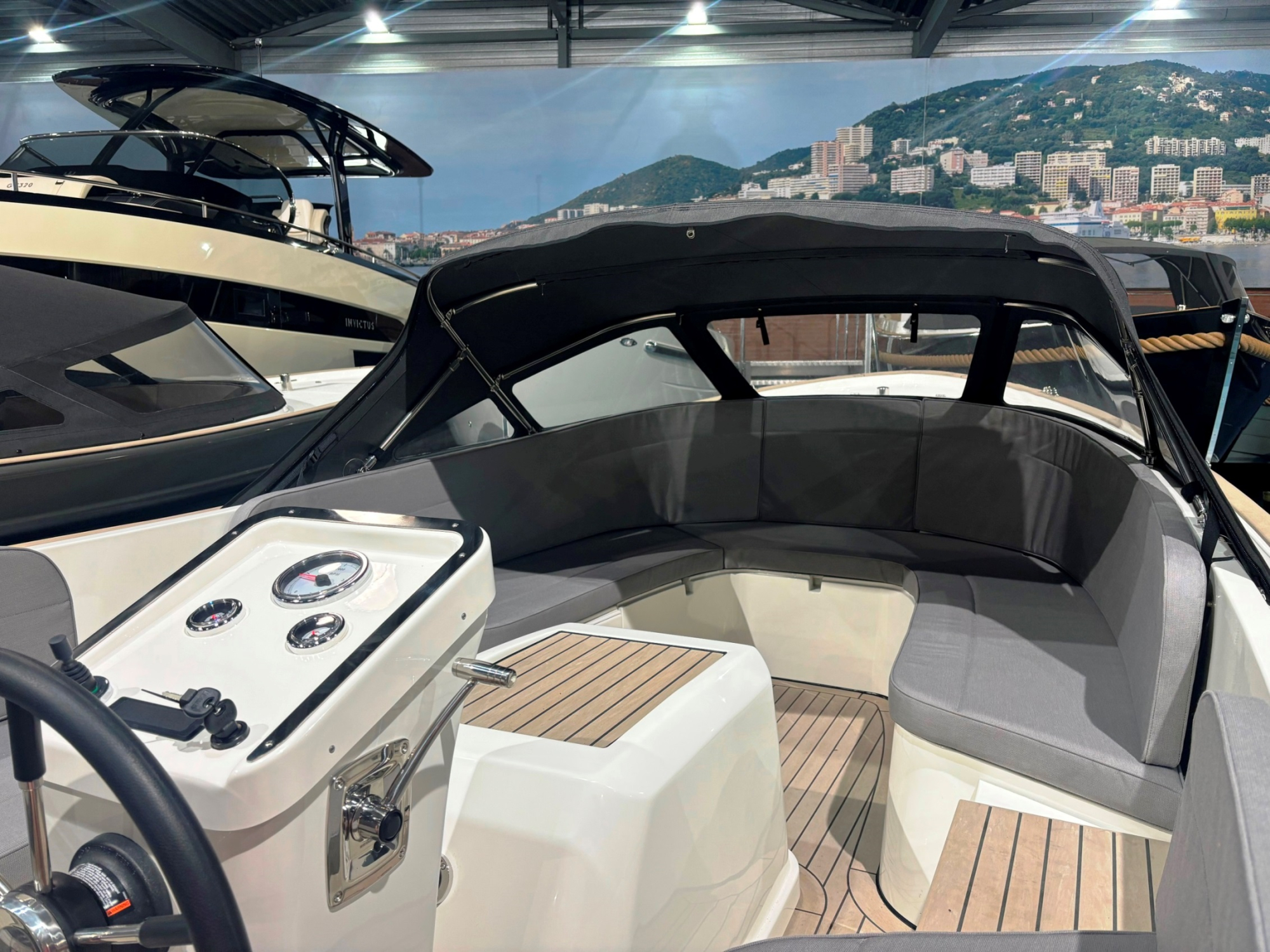 Antaris Fifty5 met vetus 27 pk - op voorraad