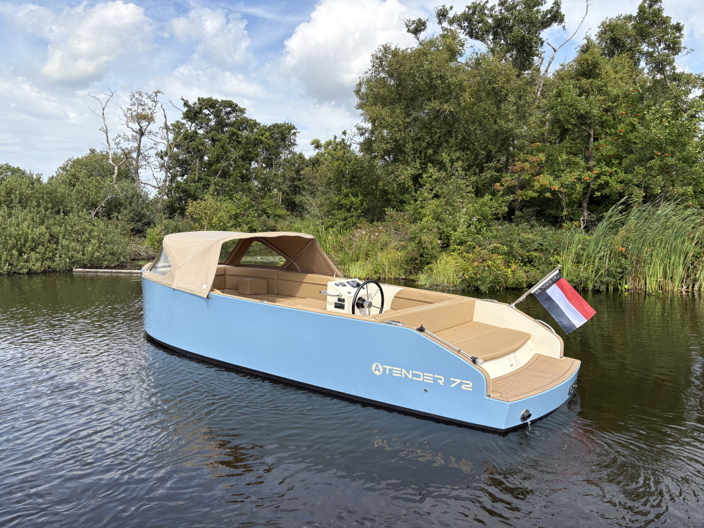 Atender 72 met 42pk - Direct Vaarklaar 