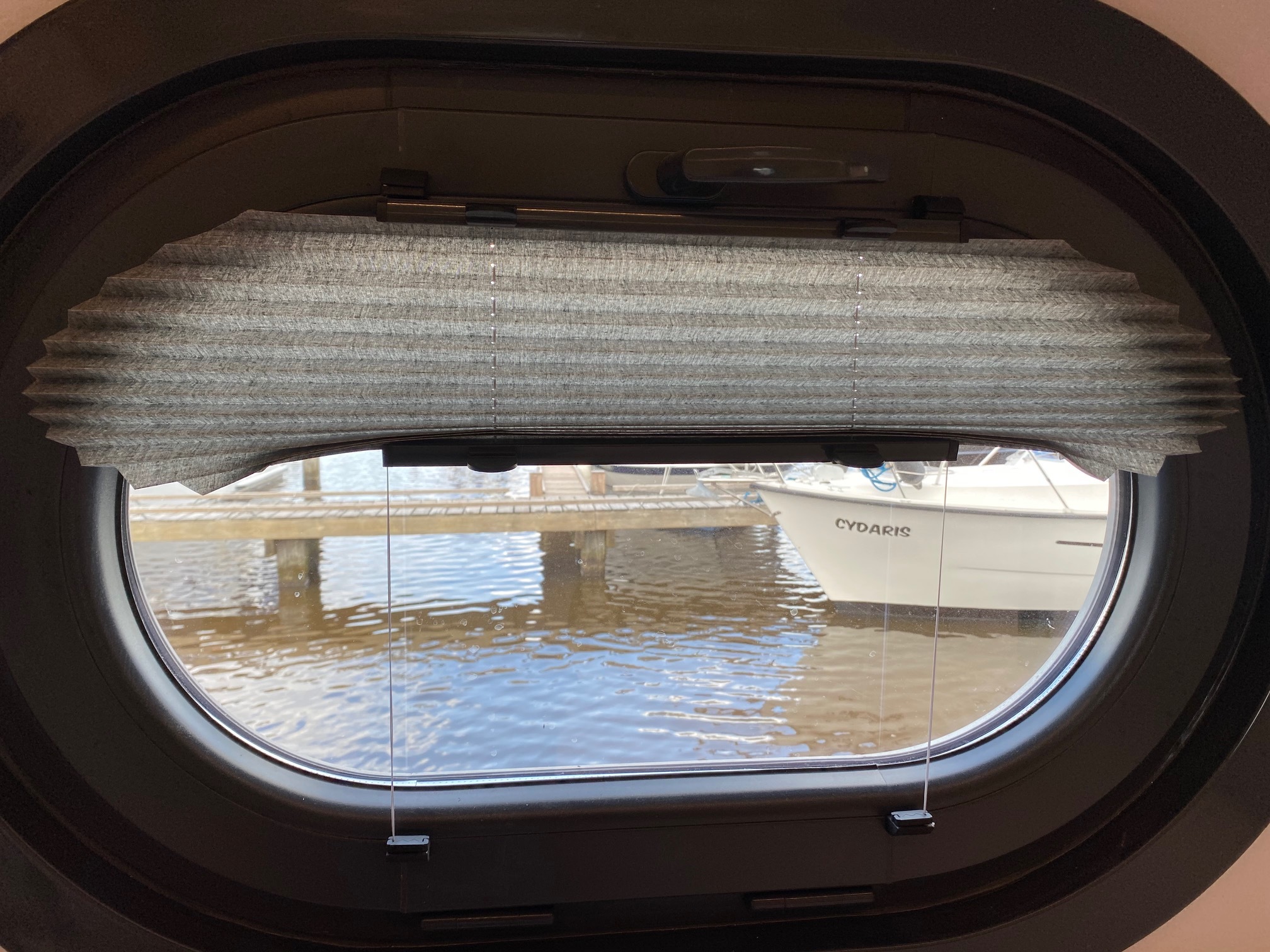 Campi 400 Per Direct Irnsum Ligplaats (Houseboat)