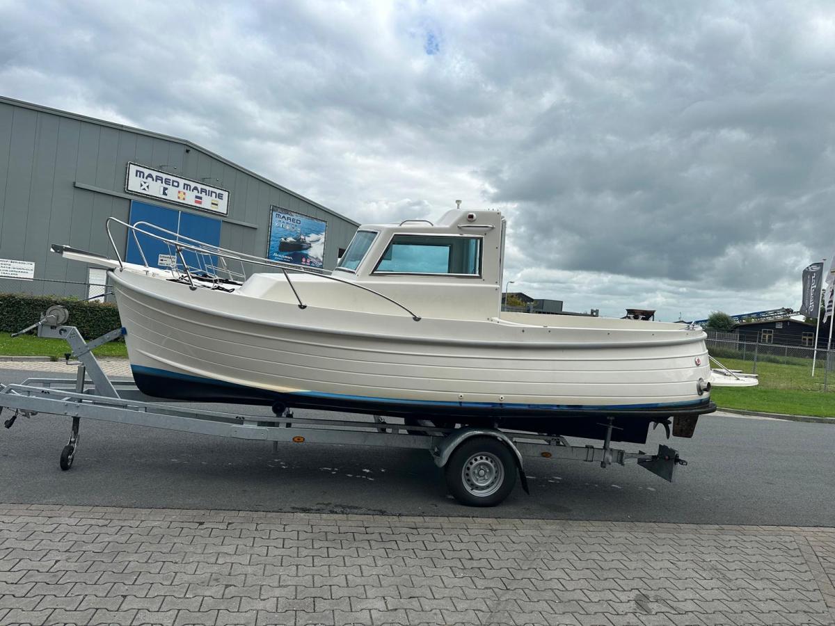 Blue Star Retro Cabin 22 Fisherboat
