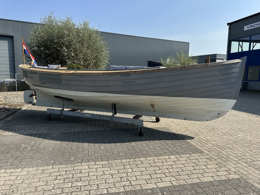 Reddingssloep 695 Electric