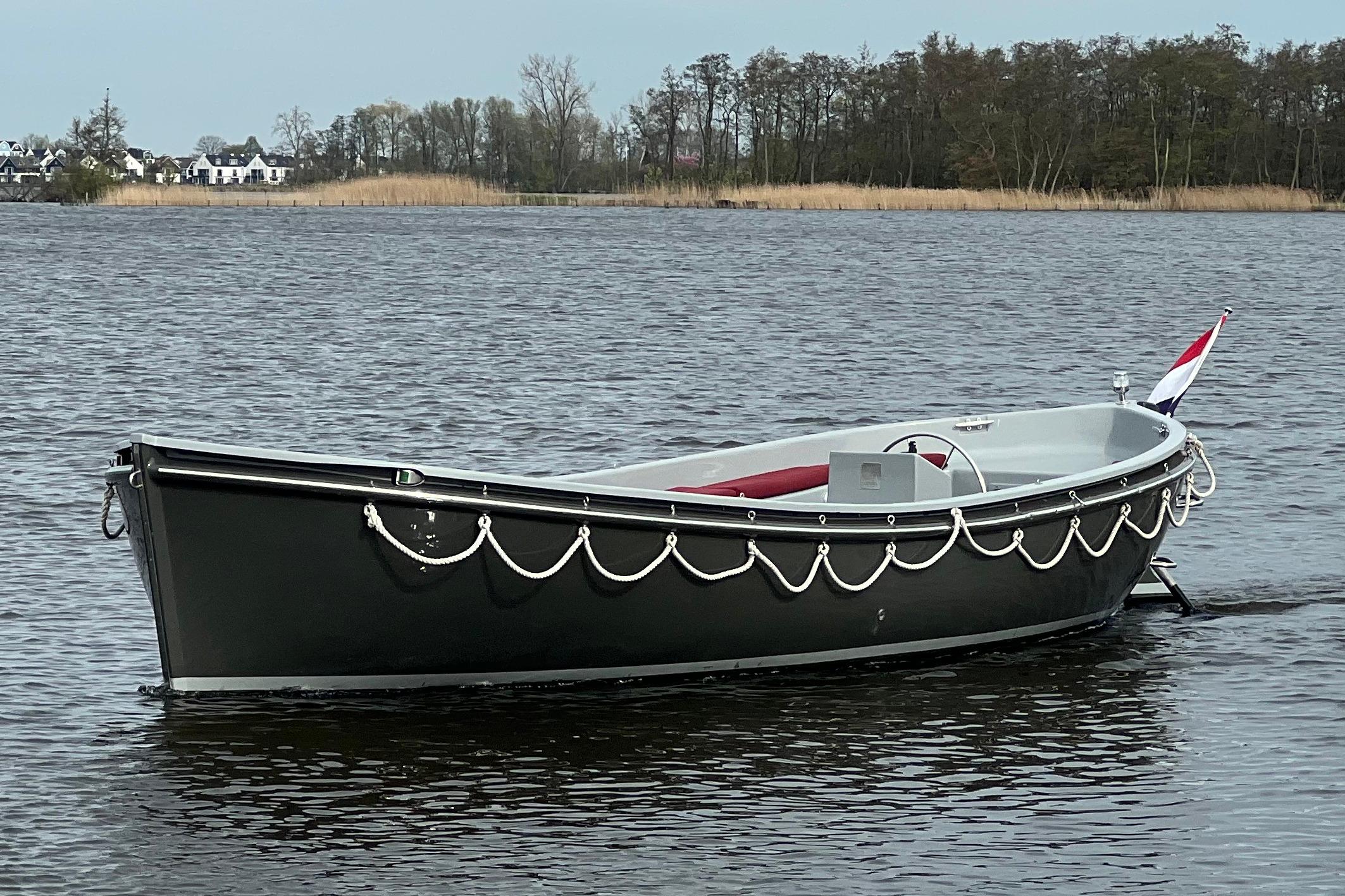 Seafury 730
