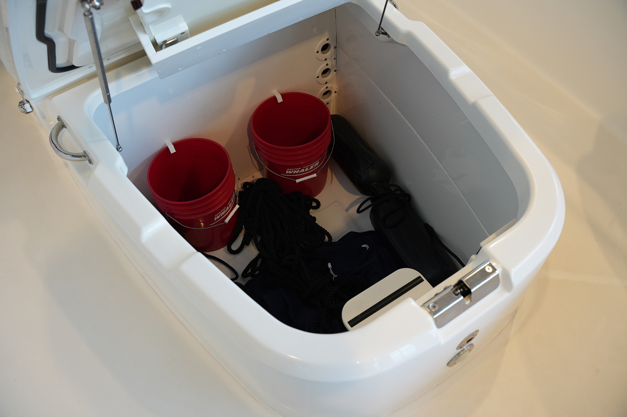 Boston Whaler 270 Dauntless