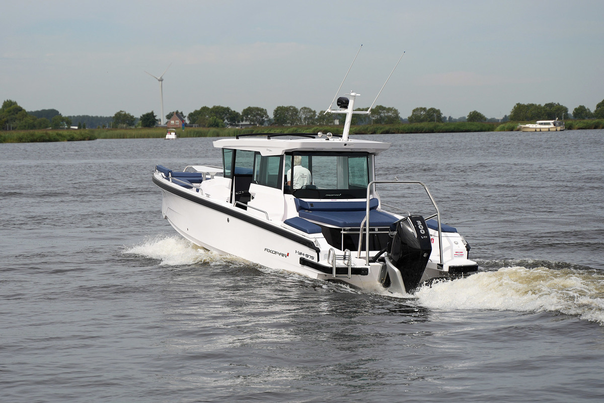 Axopar 29 XC Cross Cabin