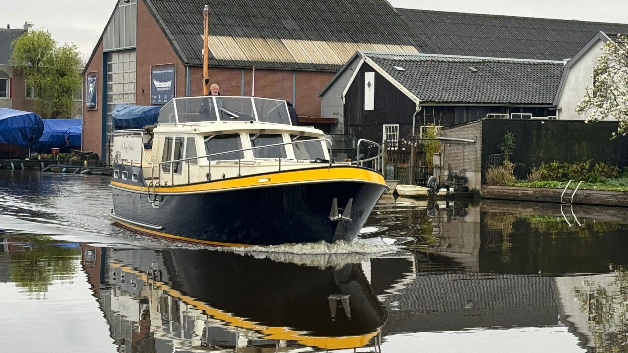 Vripack Vripack Spiegelkotter 12.00 AK Cabrio