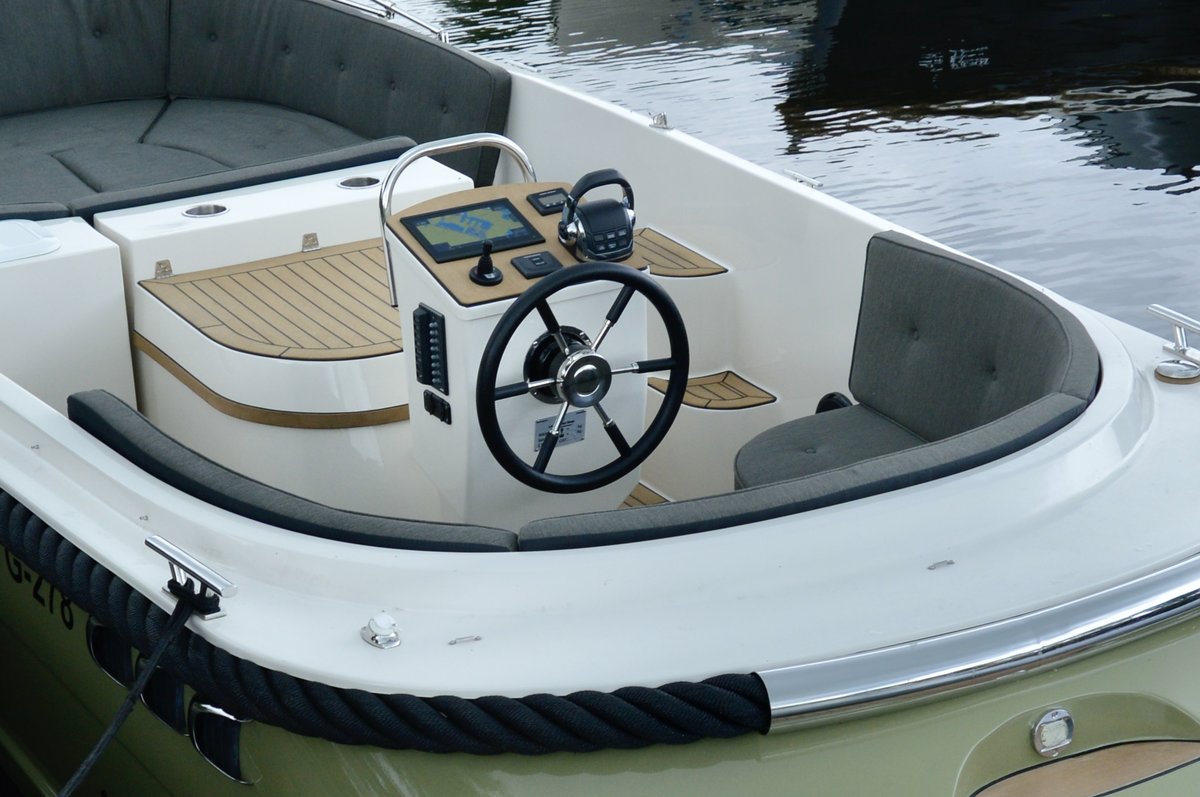 Langweerder Sloep 700 Tender